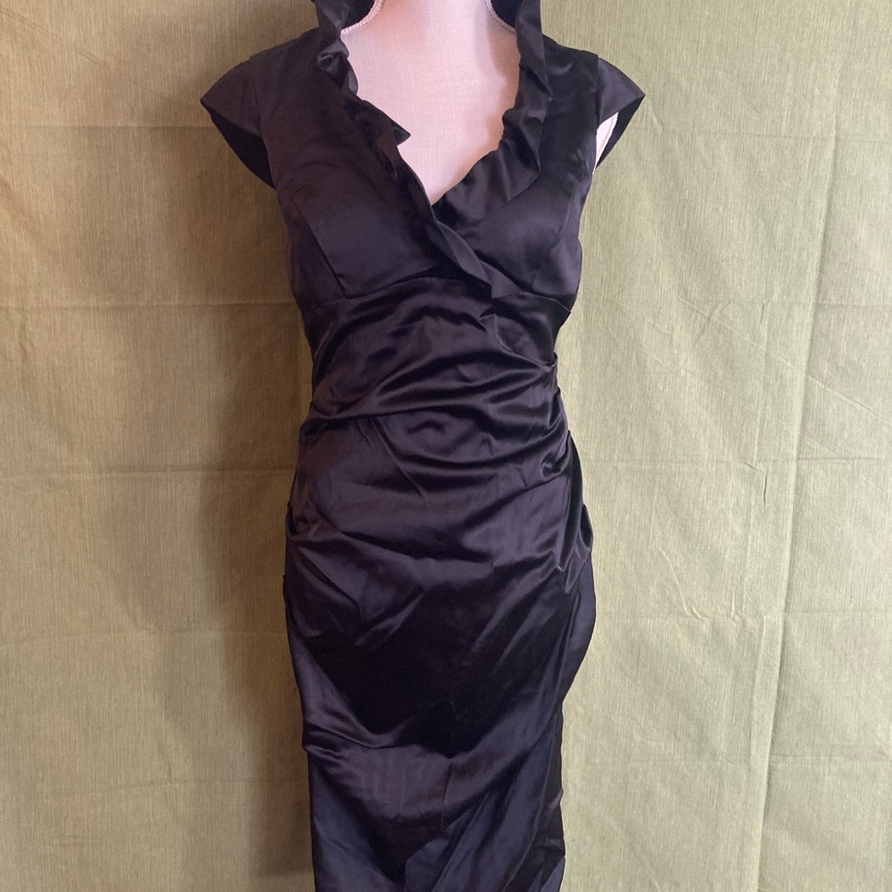 Xscape by Joanna Chen size 10 pre loved great condition